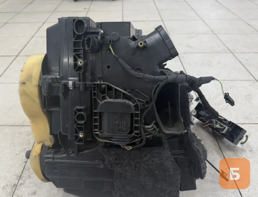 Корпус отопителя в сборе Climatic VW Polo Fabia