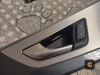 Декоративные вставки дверей Audi Q7 4M
